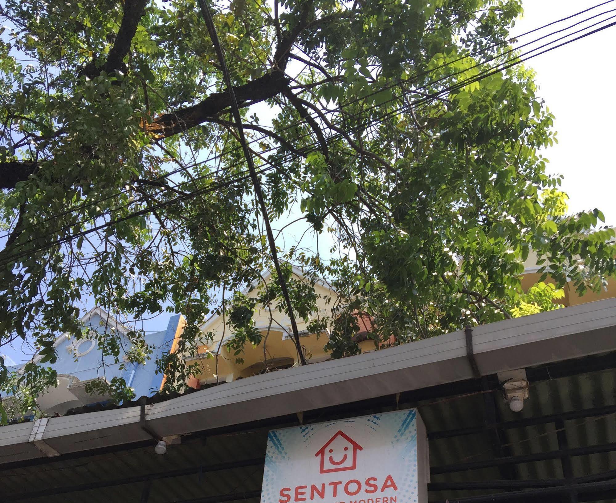 Wisma Sentosa Makassar Ngoại thất bức ảnh