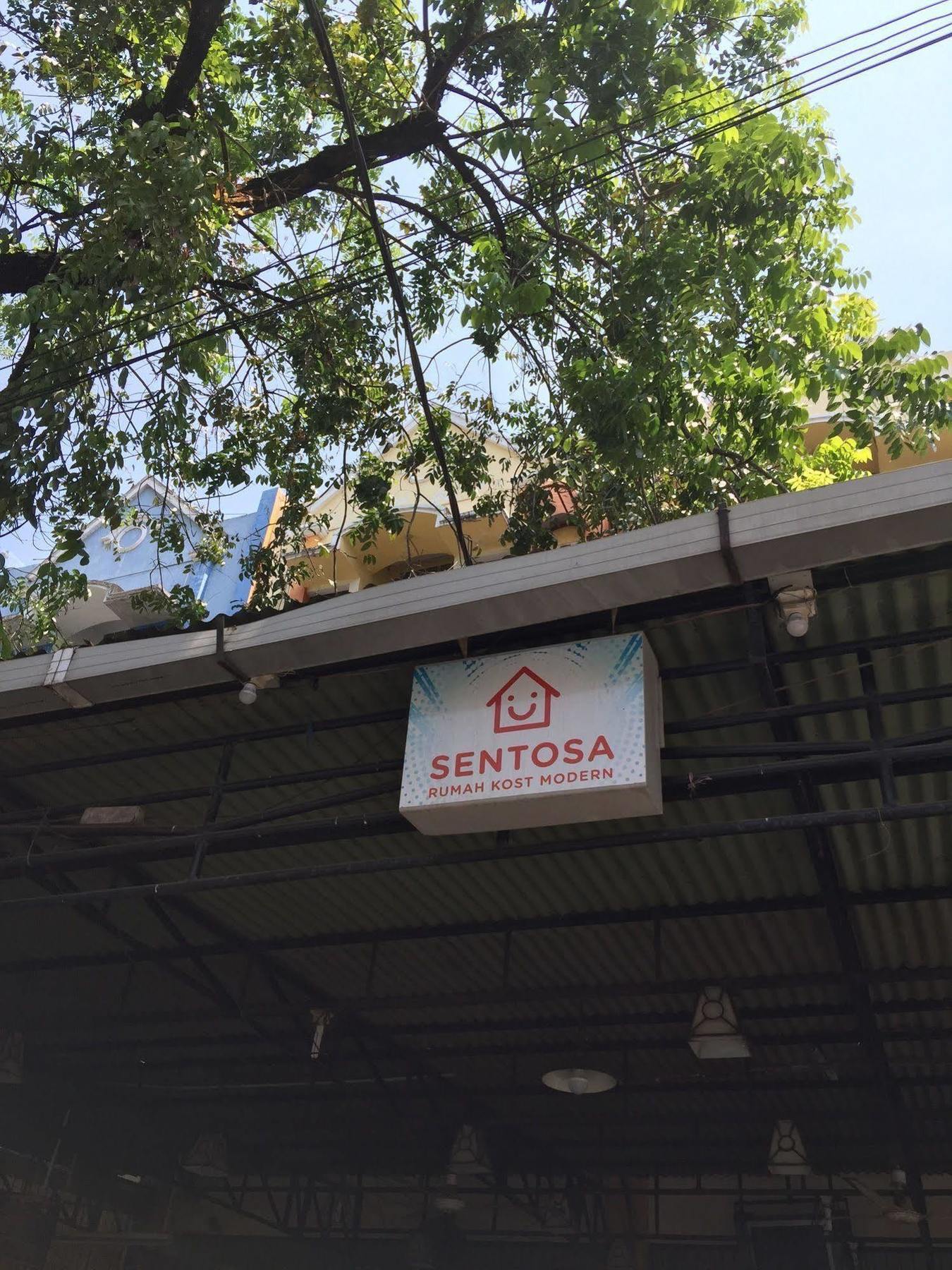 Wisma Sentosa Makassar Ngoại thất bức ảnh
